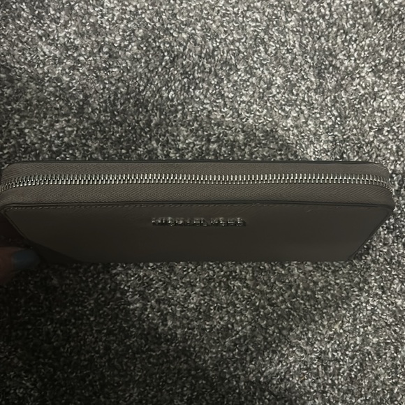 Taupe Michael Kors Wallet - Picture 3 of 5